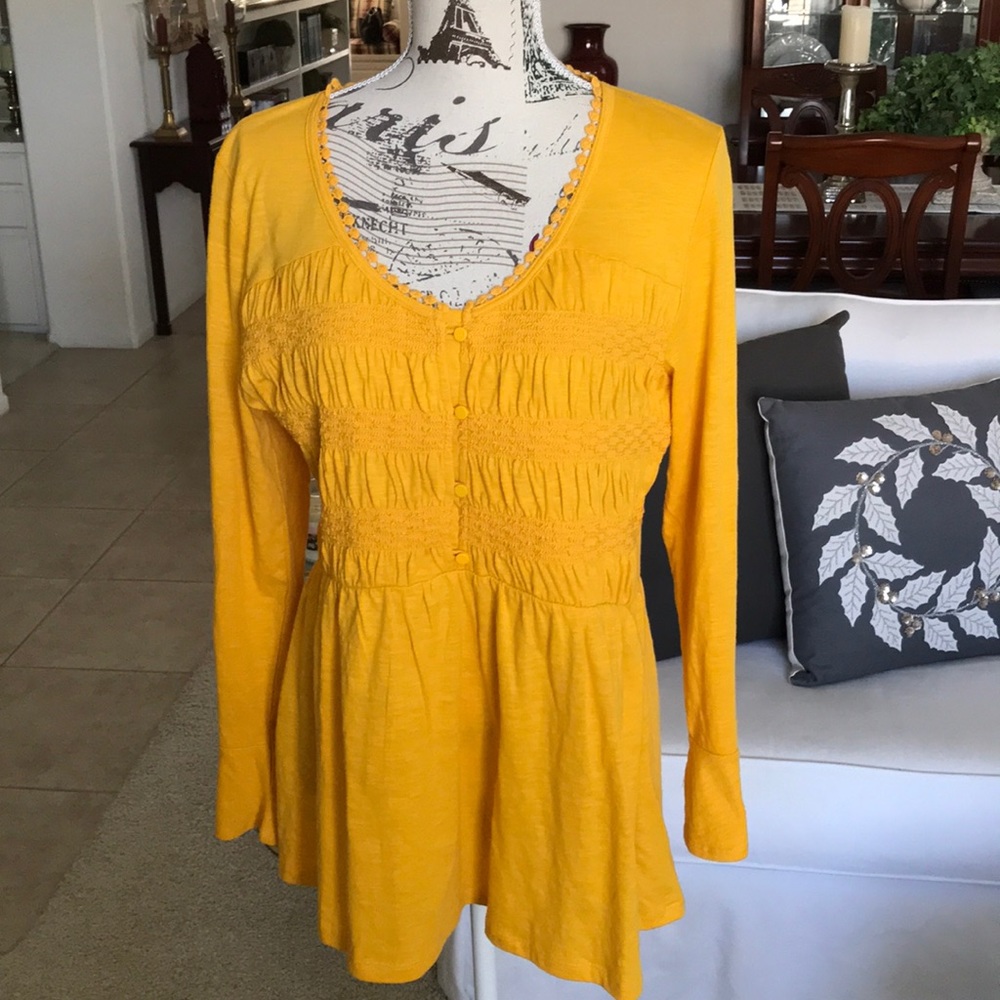 Cuter than ever gold top with smocking bodice NWT